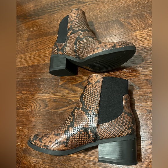 Call it Spring Booties - Picture 11 of 12